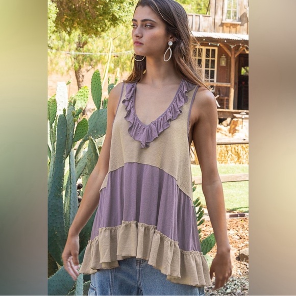 POL Chic Charcoal | Beige Ruffle | Colorblock Sleeveless Flowy Tunic Top POL - Picture 1 of 4
